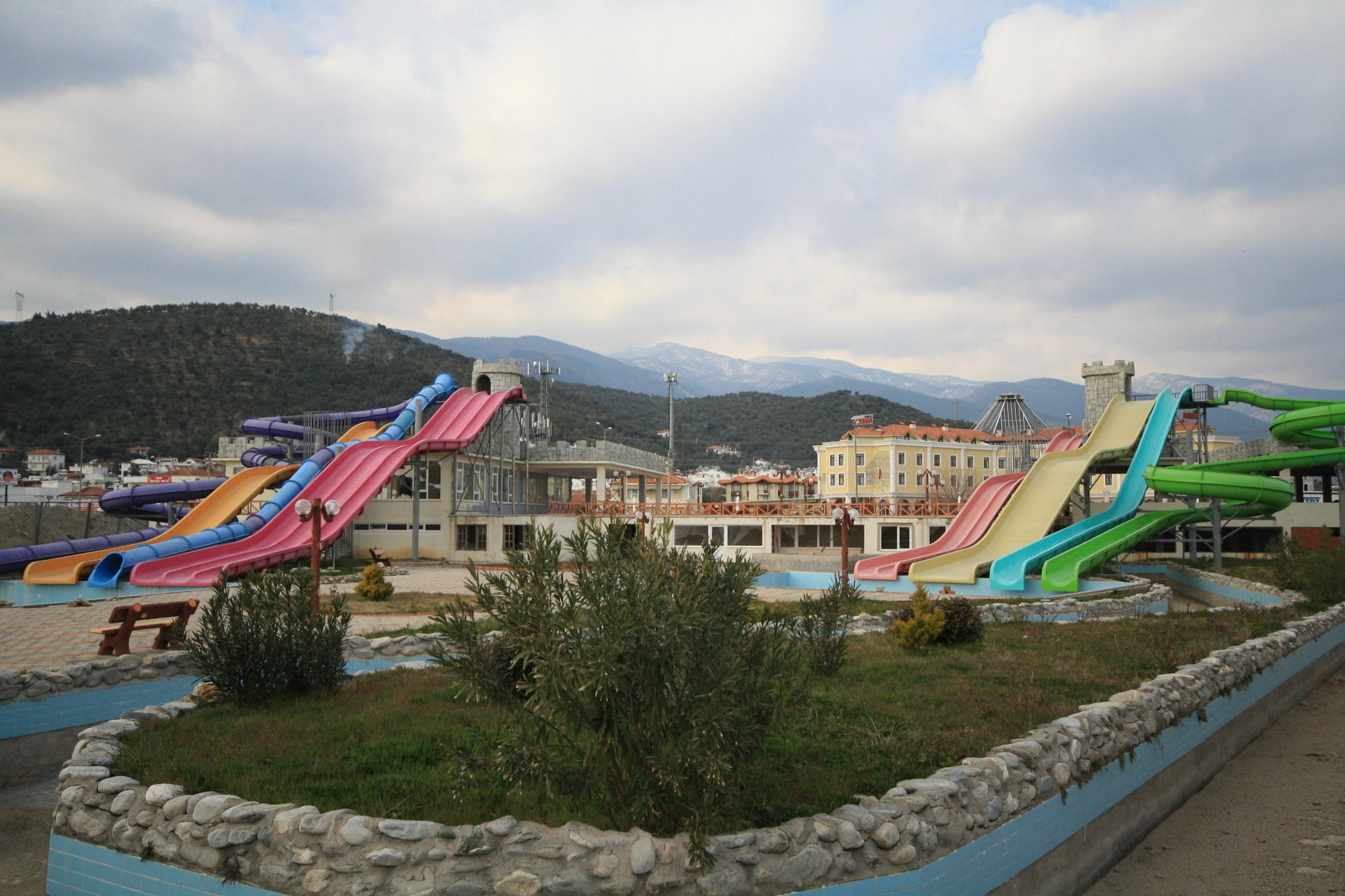 Gure Saruhan Thermal Akcay  Exterior photo